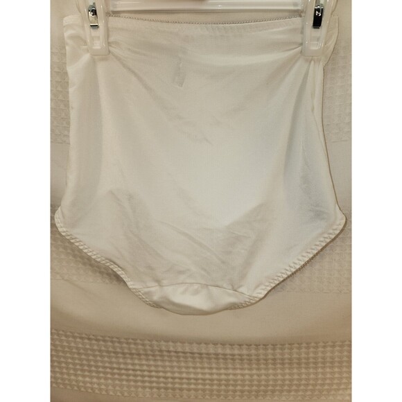 Bali Womens Underwear White Size Medium Lace Detail 100% Cotton - Picture 3 of 5
